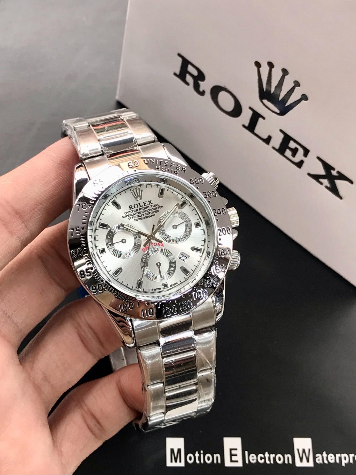 Olex Daytona Watch – Quartz Movement, Chronograph, Rotating Bezel